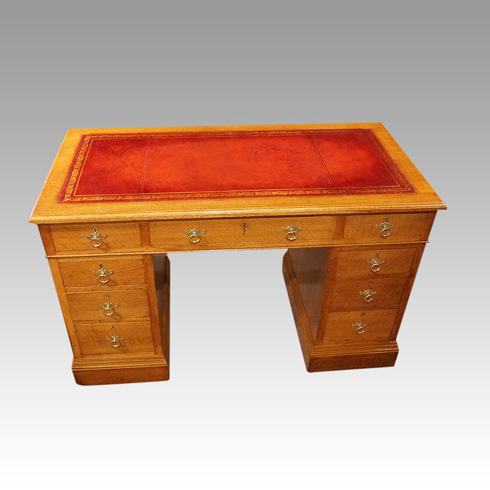 photo furniture Edwardian Oak Pedestal Desk, 1900s