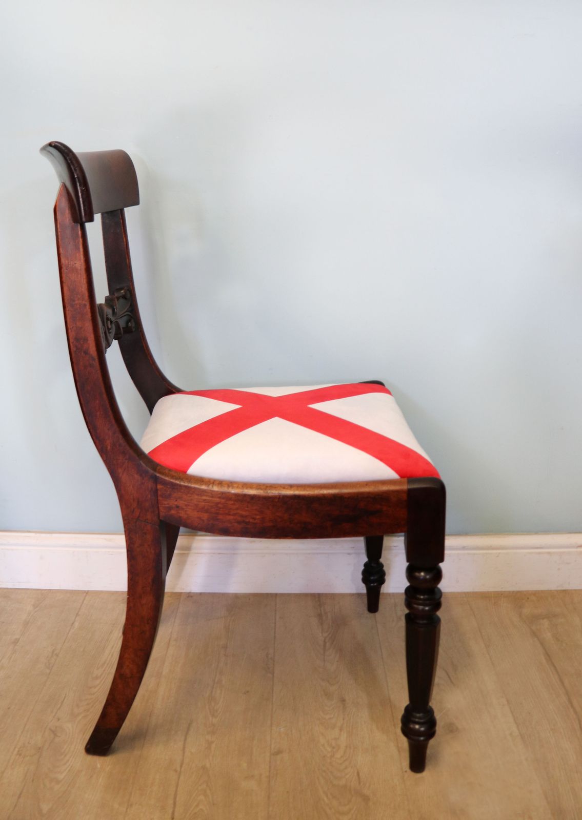 photo for sale A Lovely Set Of Four Victorian Mahogany Bar Back Dining Chairs.