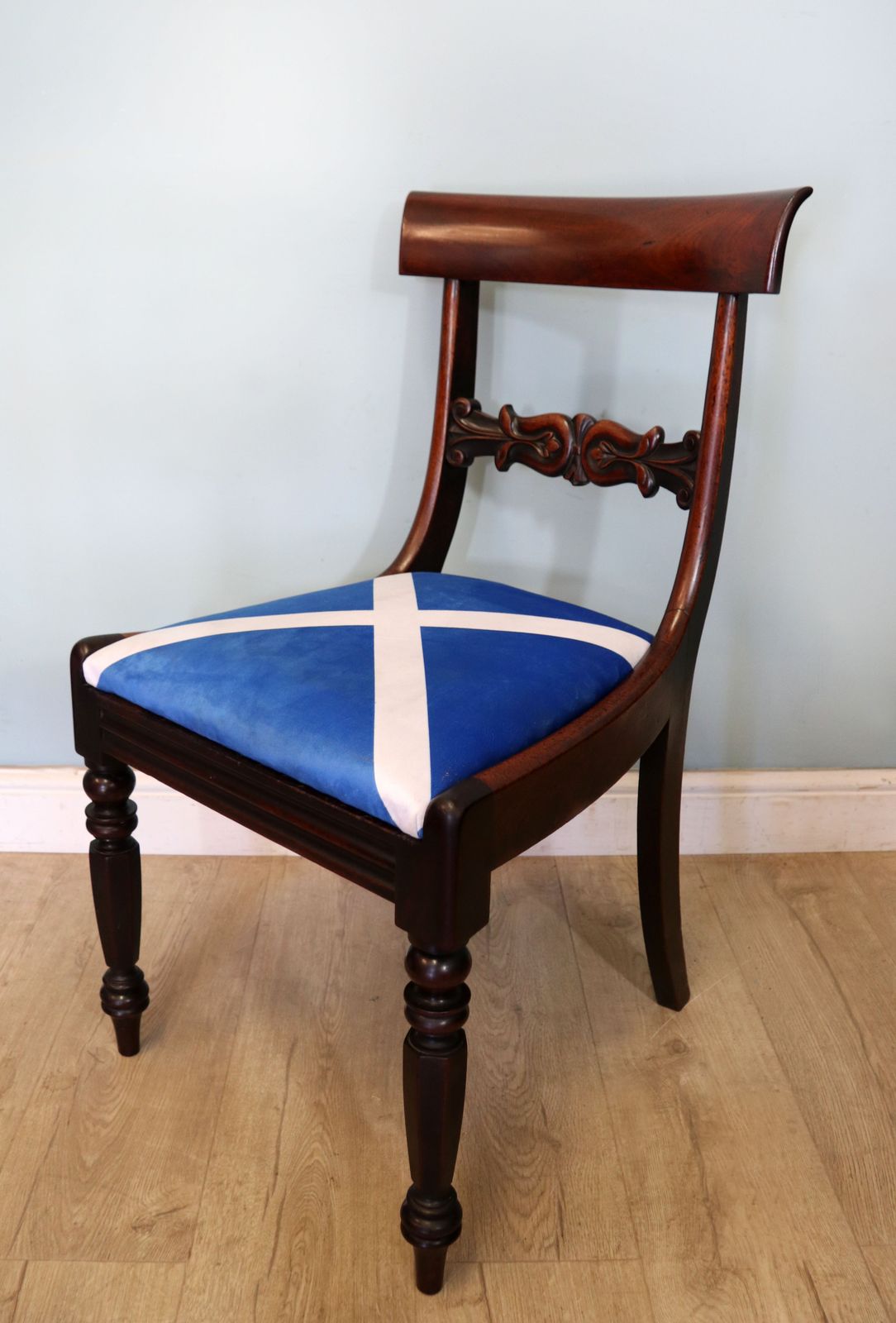 Furniture A Lovely Set Of Four Victorian Mahogany Bar Back Dining Chairs. photo