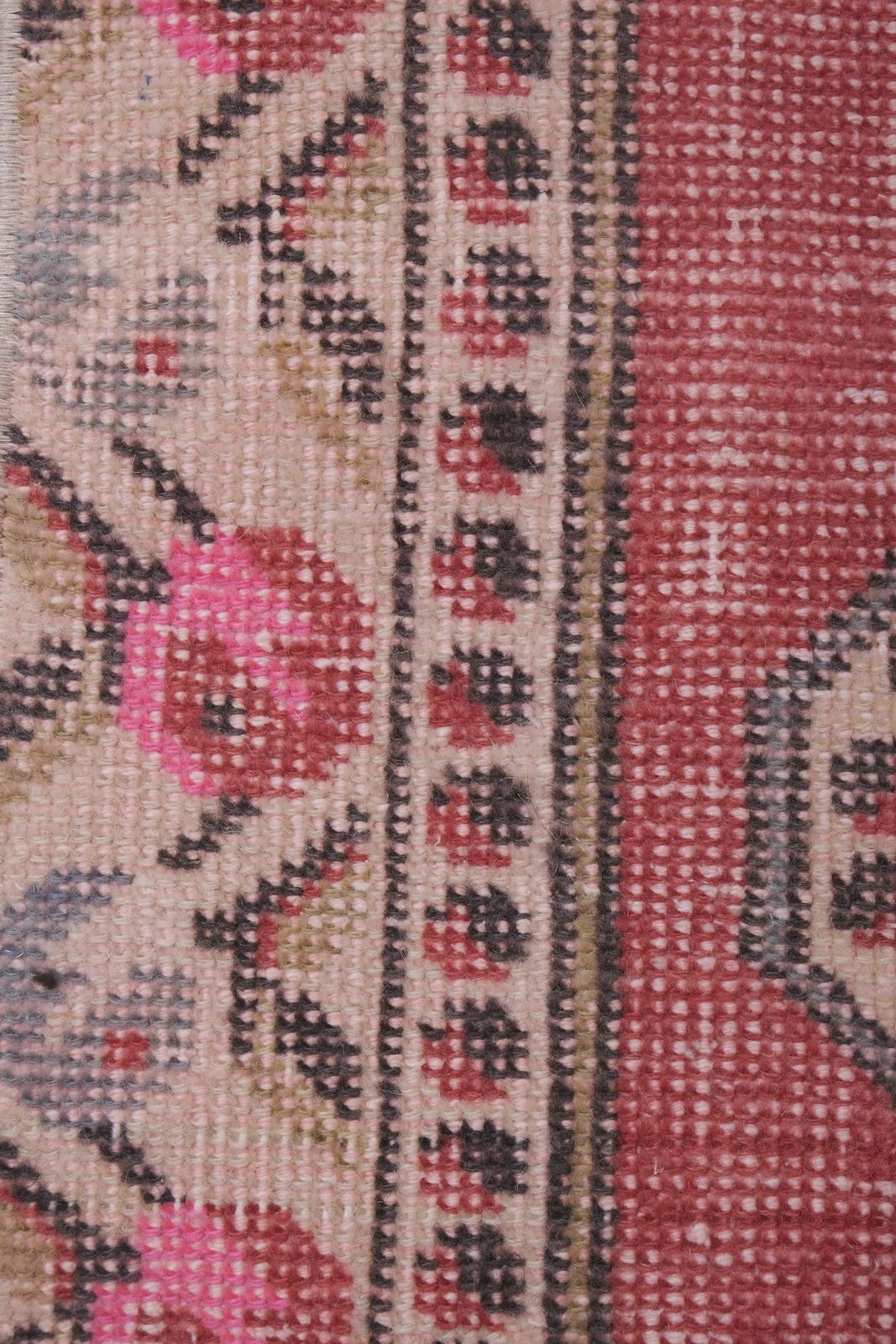 photo for sale 1970s Handmade Turkish Oushak Wool Rug 4'4'' X 7'1''