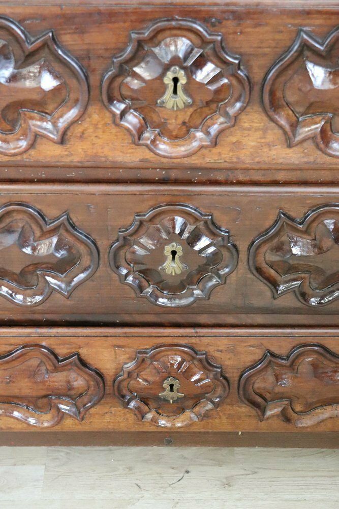 Antique Chest Of Drawers In Carved Walnut photo buy