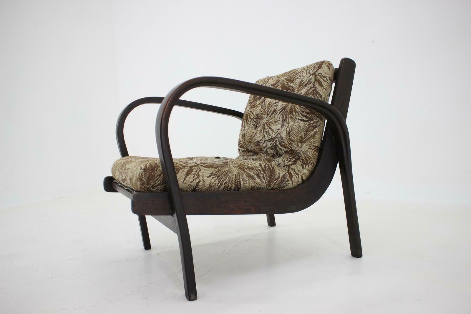 1960s Karel Koželka & Antonín Kropáček Bentwood Armchair photo for sale