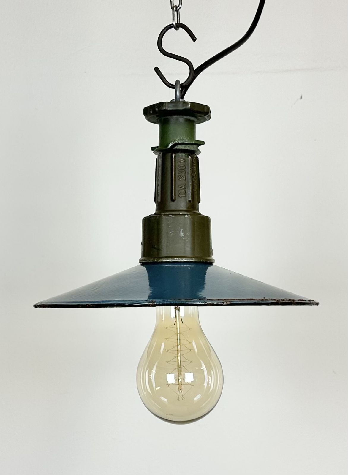 Industrial Blue Enamel Factory Pendant Lamp With Cast Aluminium Top, 1960s photo Lighting