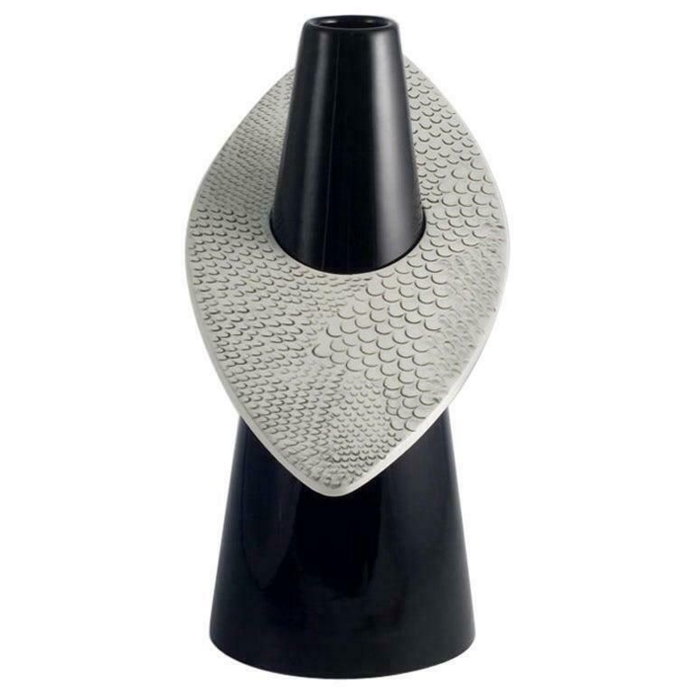 Alessandro Mendini And Linde Burkhardt Vase 4 Mani Colletto 4 Limited Edition photo furniture