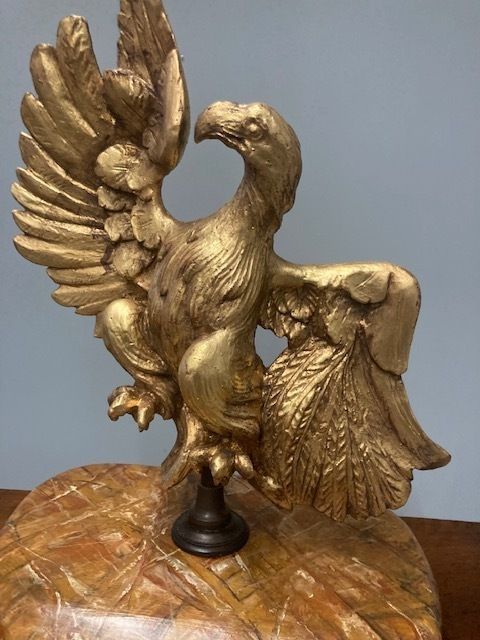 Ancient Eagle Sculpture In Gilded Wood From The 1600s On A Marbled Base