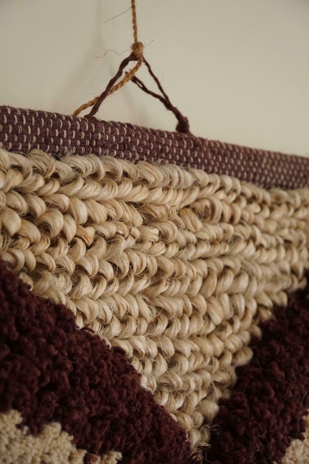 843.0 Handmade Bohemian Vintage Rug In Jute, Made In India, Late 20th Century photo