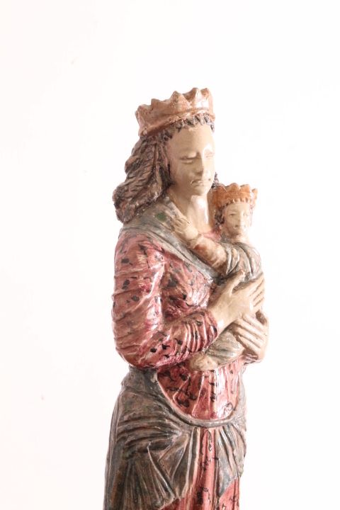 Ancient Virgin Sculpture In Polychrome Majolica From The 1950s, H 70 Cm. Signed Benini Faenza photo for sale