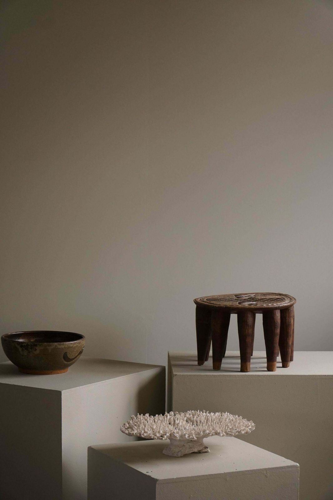 Hand Carved "Nupe Tribe" Stool With 10 Legs, Wabi Sabi, Made In Nigeria, 1950s photo vintage