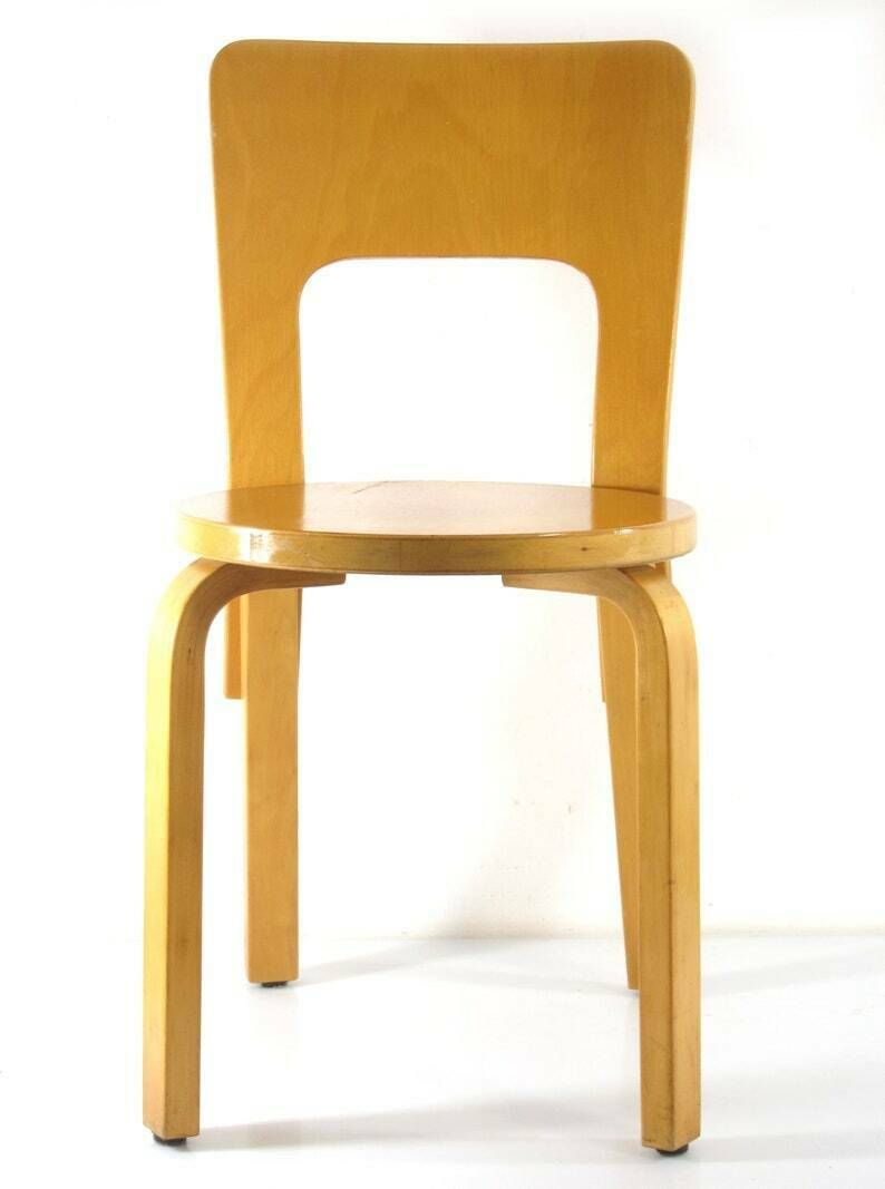 Meubels Alvar Aalto 66 Artek Eetkamerstoel photo