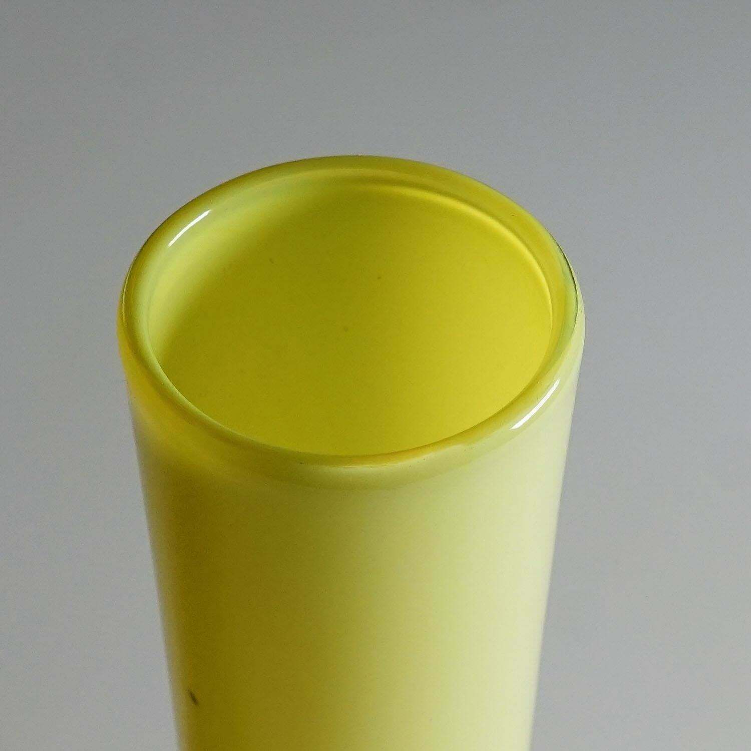Vittorio Zecchin For Venini Soffiato Vase In Yellow And Lattimo Glass Ca. 1950s photo 1869.0