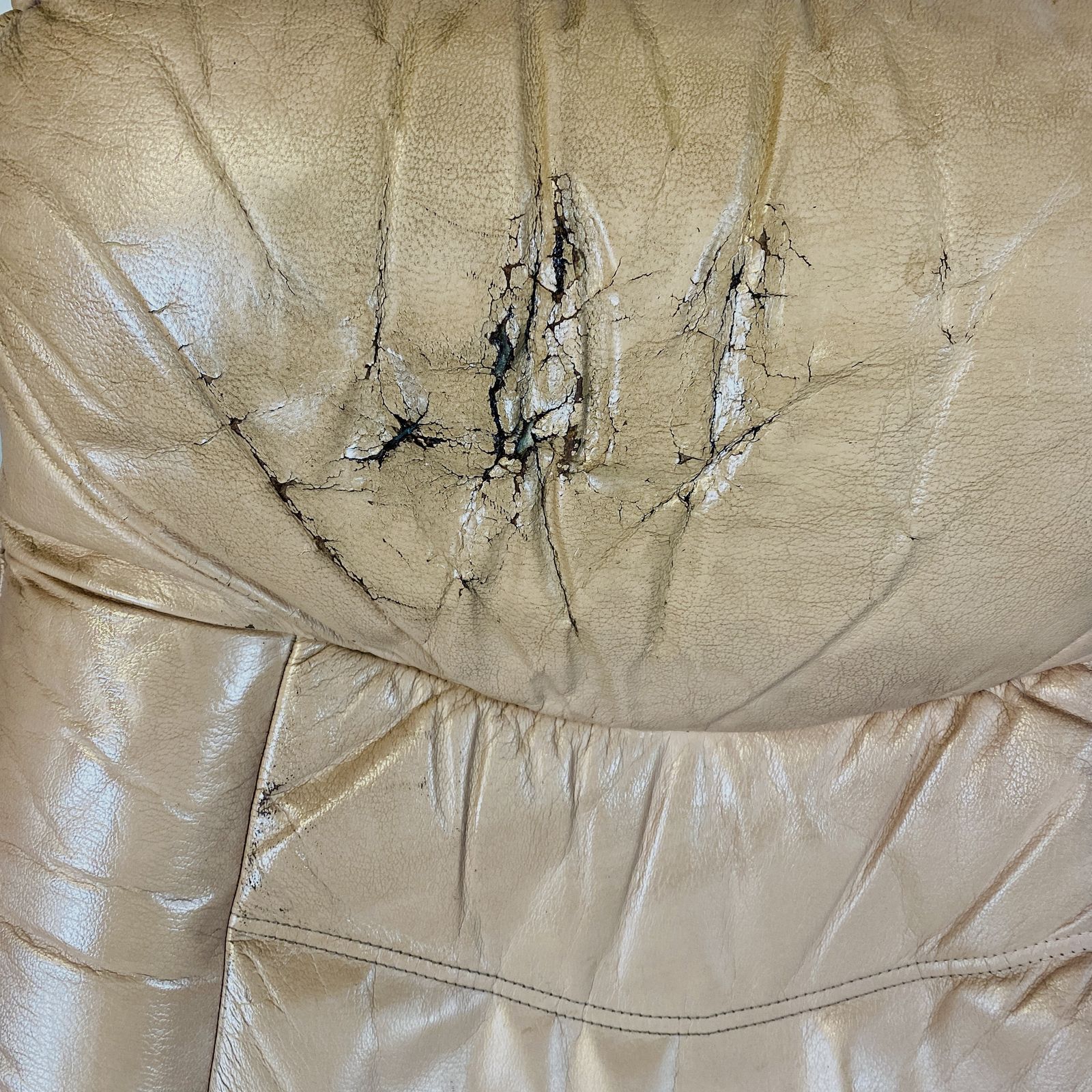 photo for sale Mid Century Leather Swivel Armchair By Skoghaug Industries, 1960s