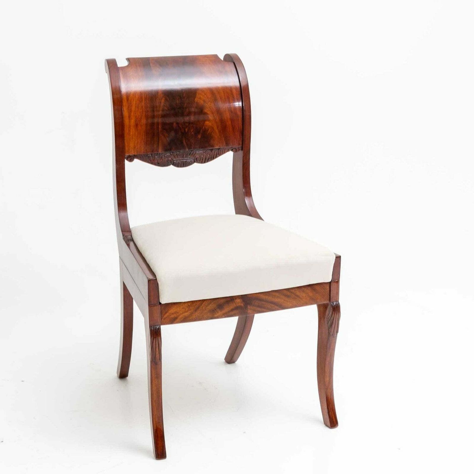 photo furniture Pair Of Chairs Baltic States Around 1830