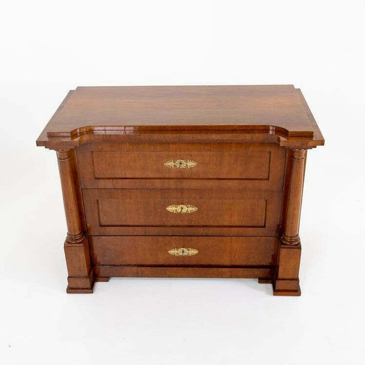 photo vinterior Biedermeier Ladekast, Waarschijnlijk Noord Duitsland, Ca. 1820