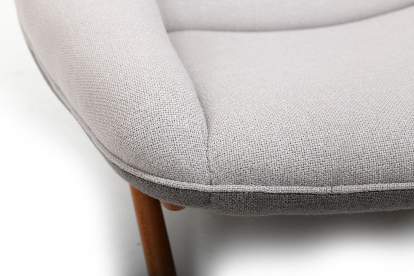Furniture Illum Wikkelsø Lounge Chair Model 'Ml91' 1950s / New Upholstered! photo