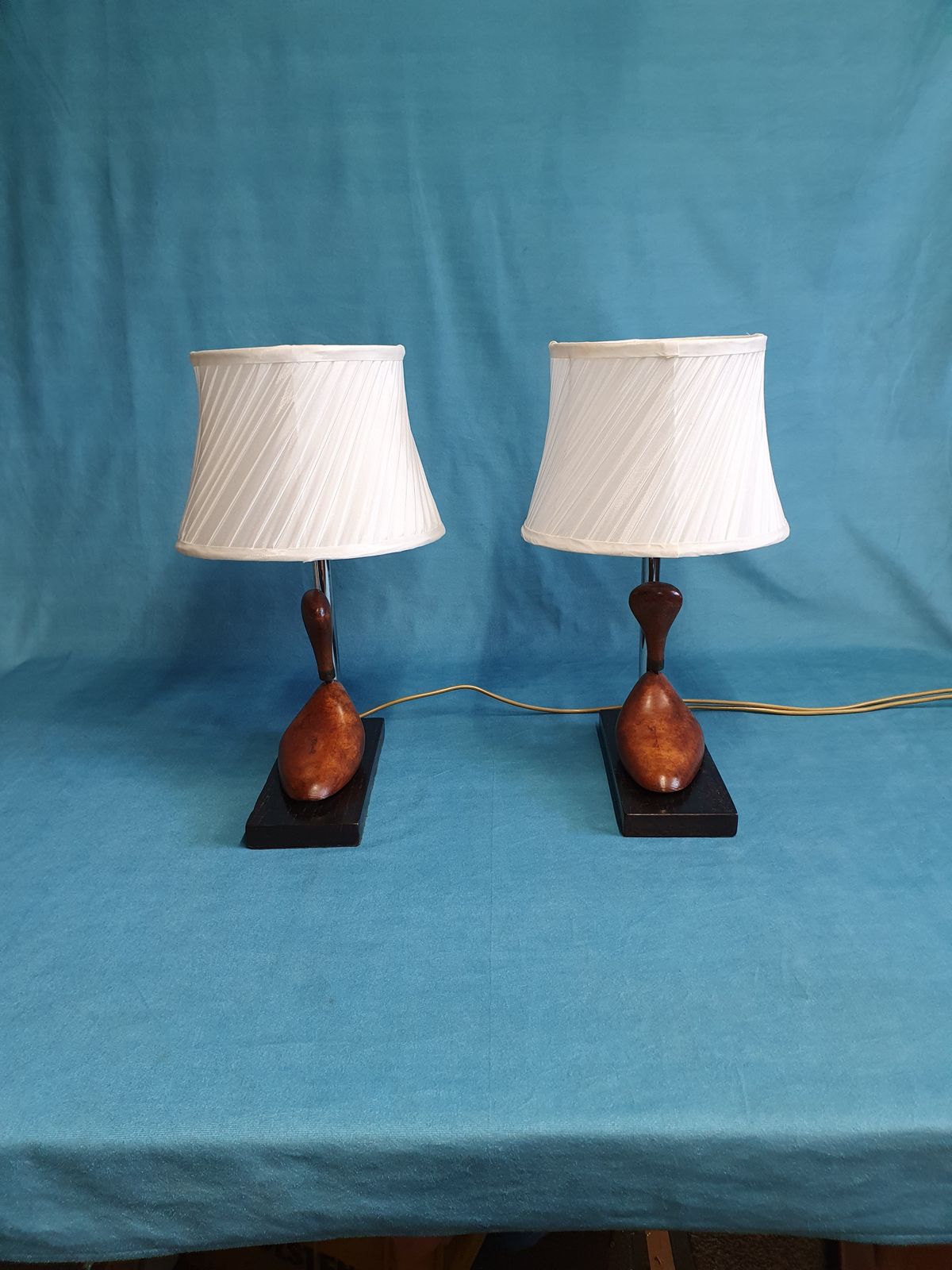 Pair Of Fun Lamps Made Out Of Shoe Lasts photo 195.0