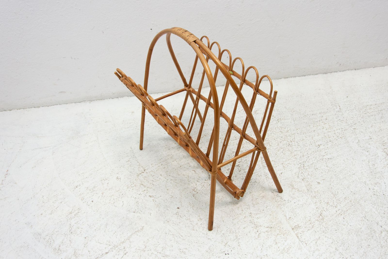 Mid Century Rattan Magazine Rack By Jan Kalous For úluv 1960´S Czechoslovakia photo buy