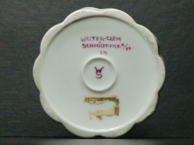 91.52 Porcelain Lid Box Walter Clemens Schmidt Frankfurt Art Deco Porcelain Box photo