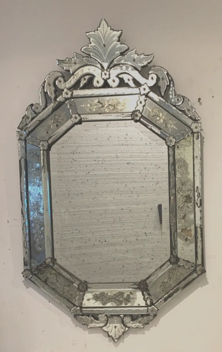 Venetian Mirror With Pare Close XX Century photo Home Decor