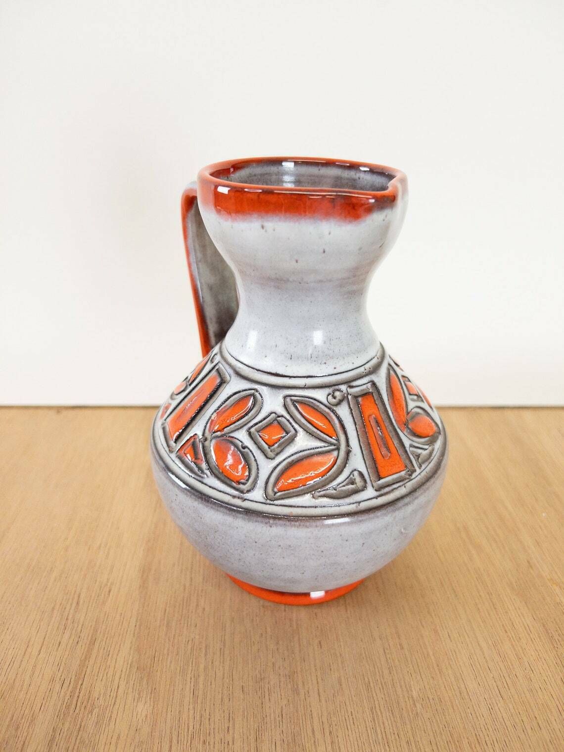 Italian Vase By Alvino Bagni   Italian Mid Century Red And White Ceramic Vase With Handle   Made In Italy photo buy