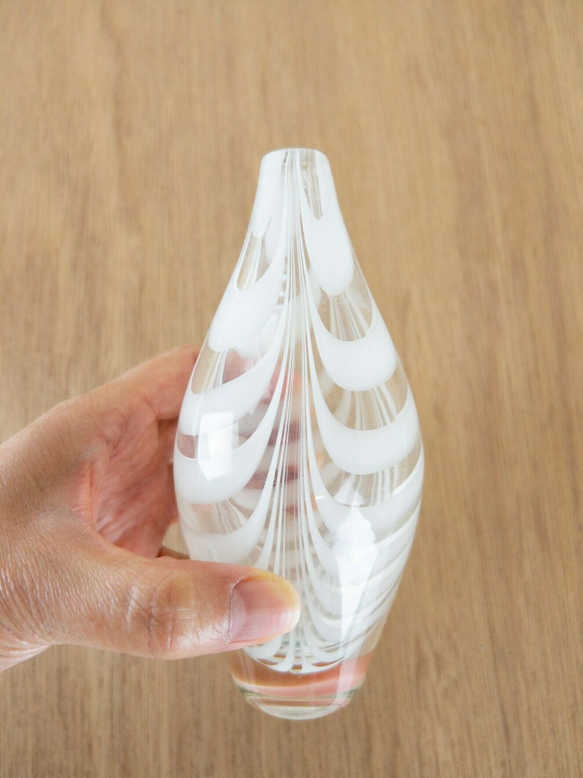 Kumela Riihimäki Finland Filigree Glass Vase, Signed photo Home Decor