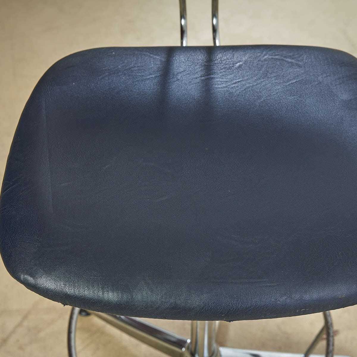 70's Chrome Revolving Stool photo 194.688