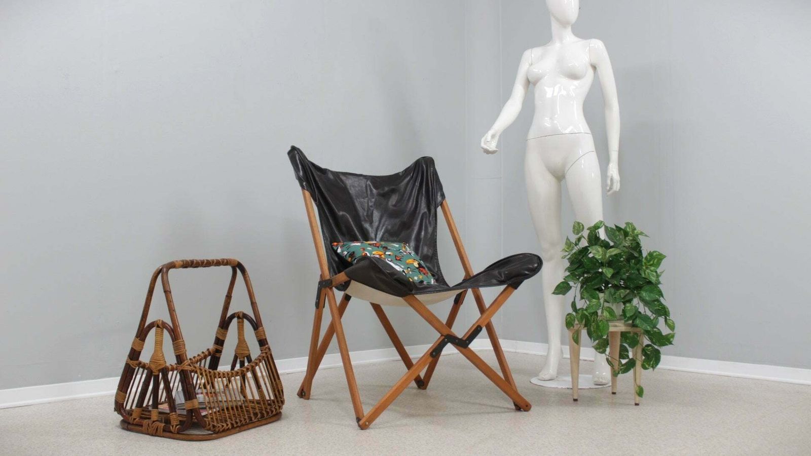 Vintage Rattan Magazine Rack F.Lli Castano 1950s photo for sale