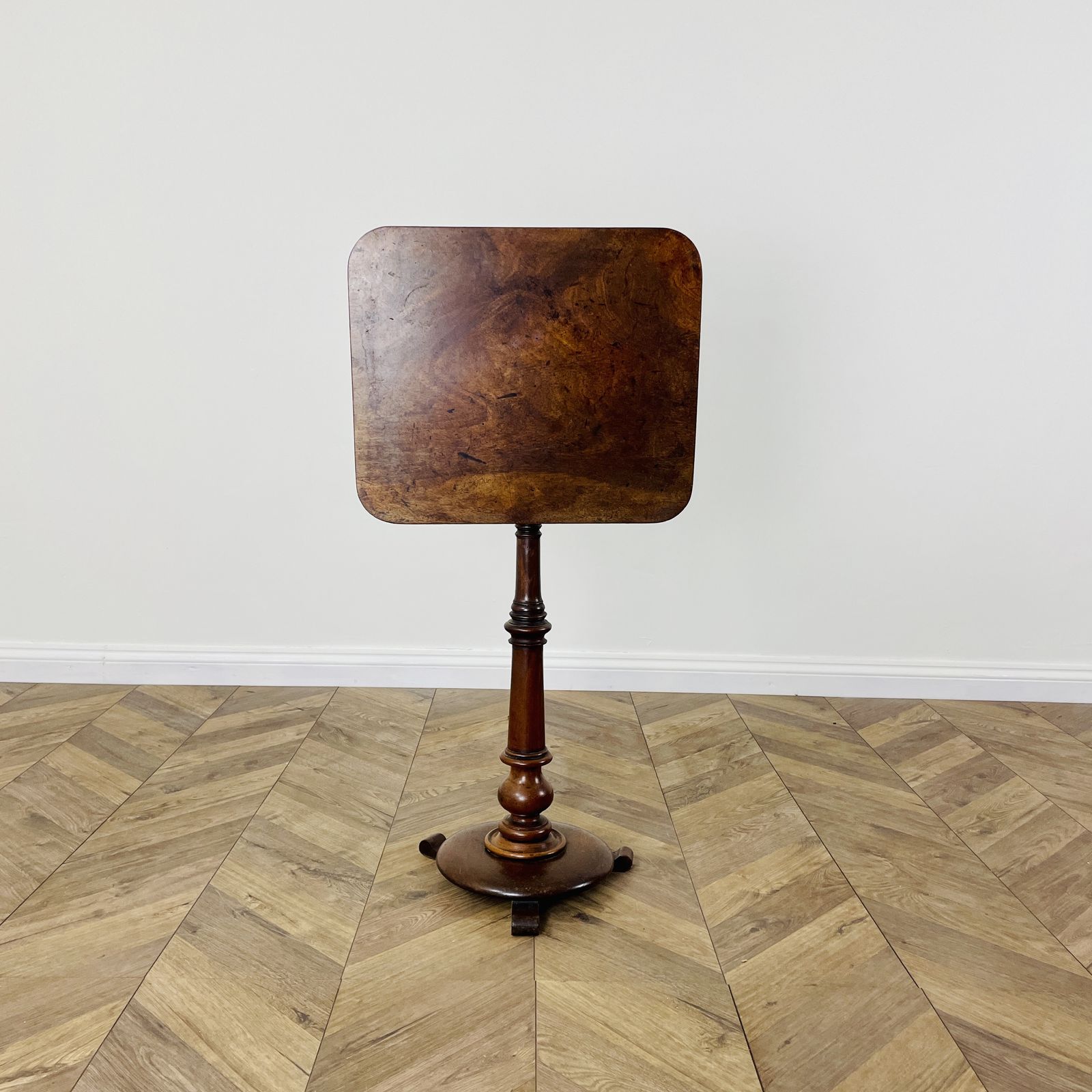 Antique English Oak Tilt Top Wine Table, 19th Century photo 295.0