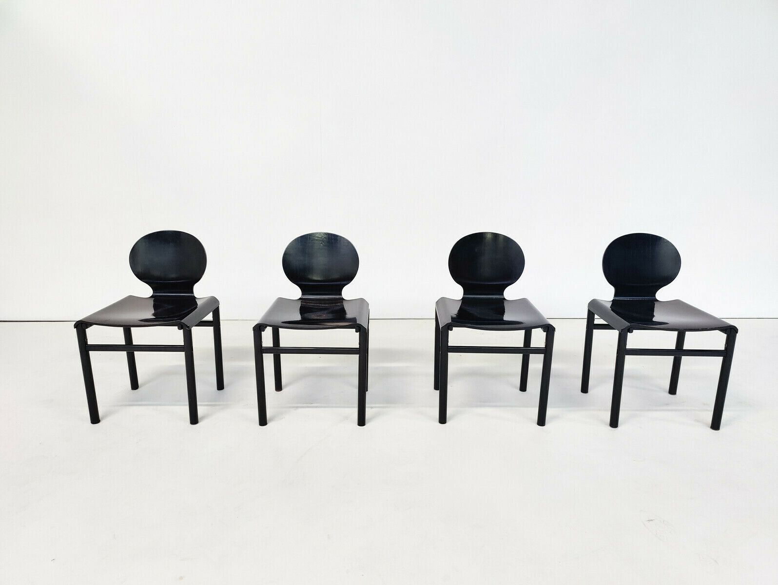 Set Of 4 Dining Chairs By Afra & Tobia Scarpa For Molteni photo Furniture