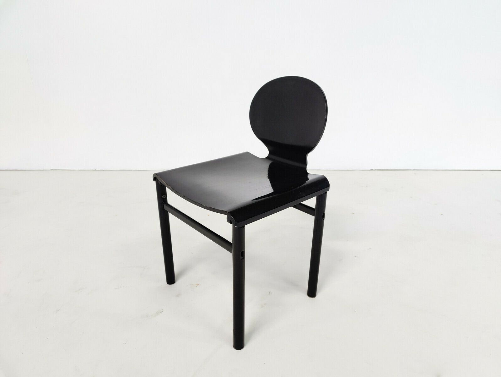 Set Of 4 Dining Chairs By Afra & Tobia Scarpa For Molteni photo vinterior