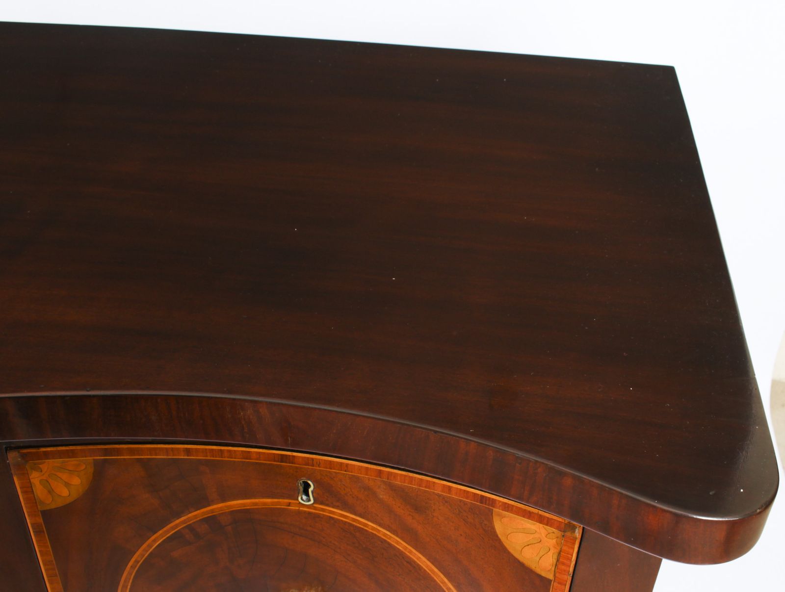 Antique George III Flame Mahogany Serpentine Sideboard 18th Century photo 3250.0