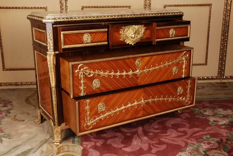 20th Century Transition Style Commode After Jean Henri Riesener photo for sale