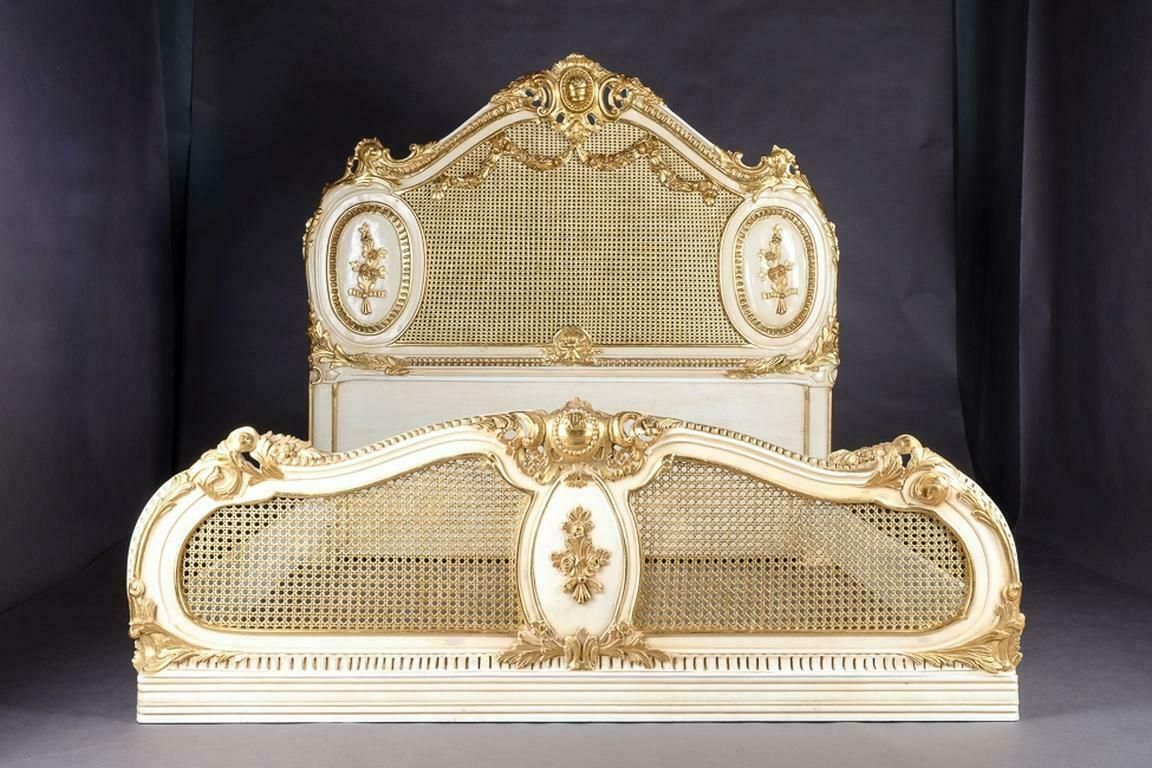 Majestic Baroque Bed In The Style Of Louis XVI photo furniture