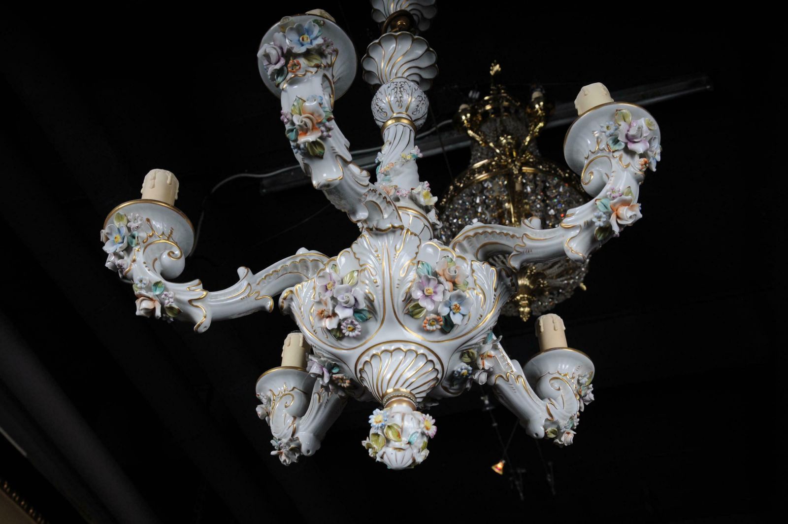 2865.0 Baroque Porcelain Chandelier/Candelabra, Germany photo
