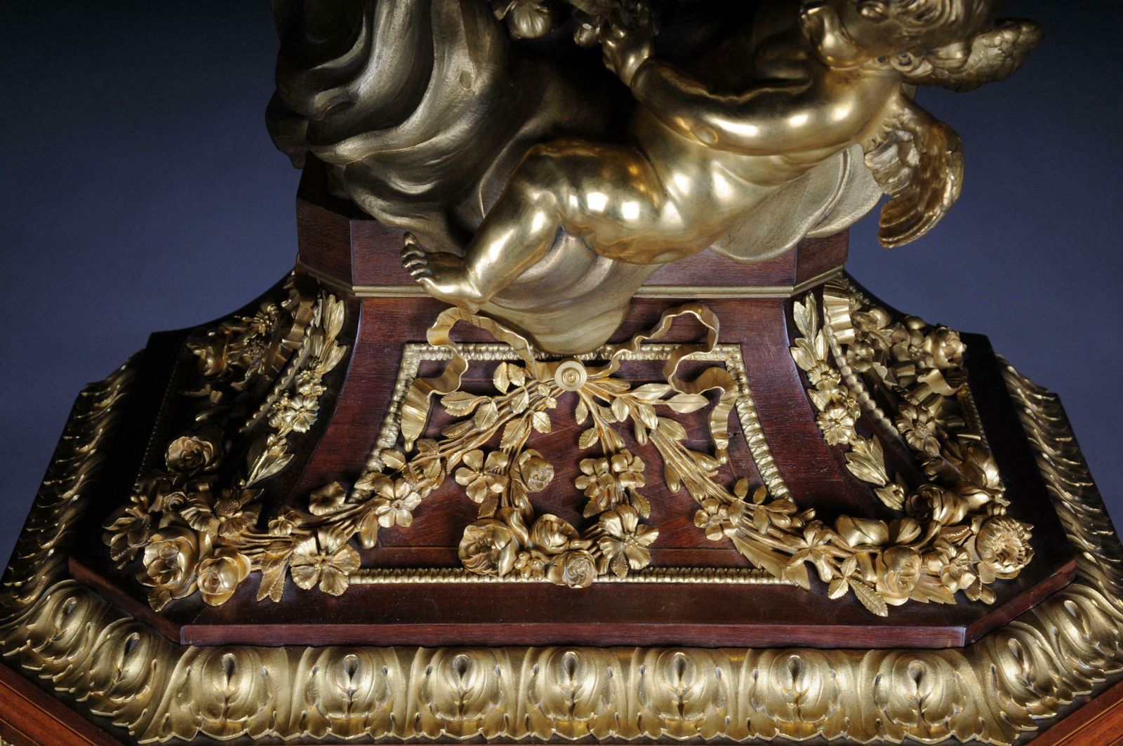 photo vintage Napoleon III Pedestal Clock “Parquet Regulator” After Jean Henri Riesener, 1734