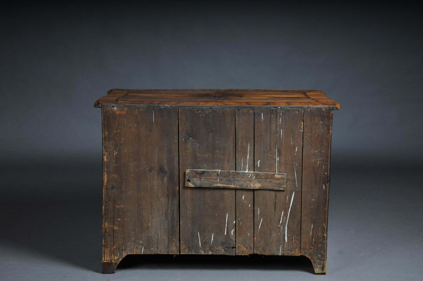 photo furniture Baroque Chest Of Drawers In Walnut, German, Circa 1740