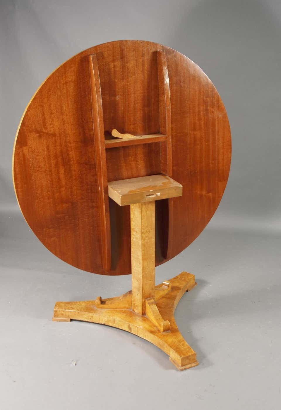 20th Century Round Folding Table In Biedermeier Style, Maple Root photo 1976.0