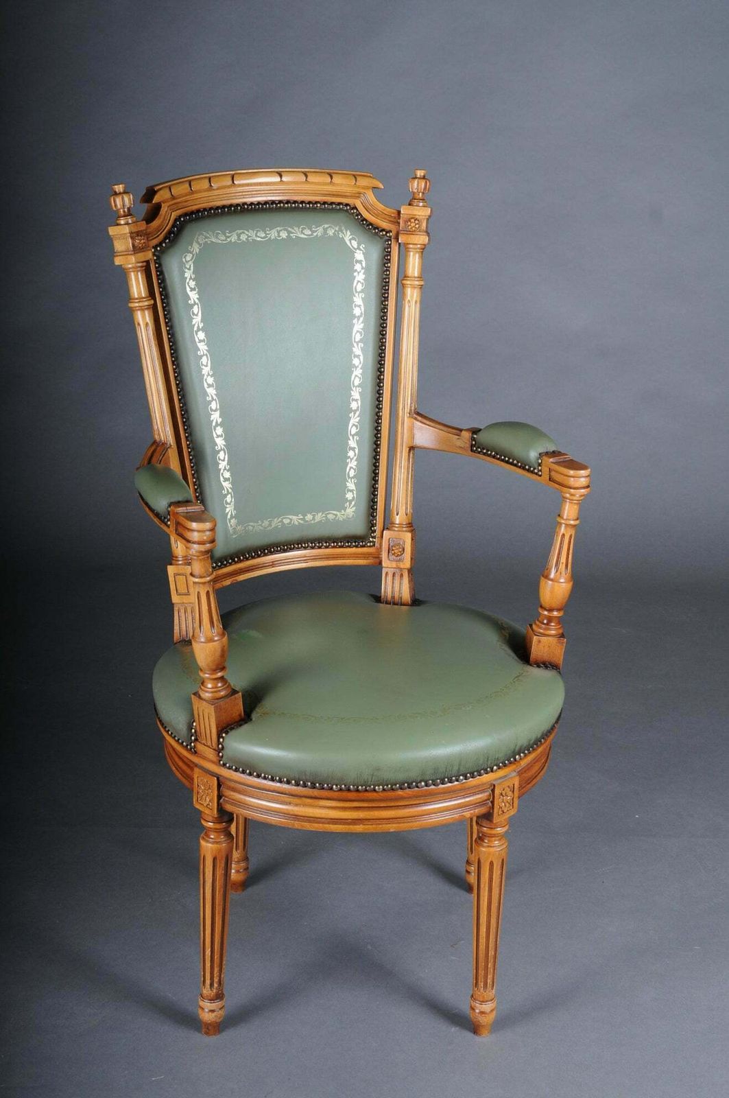 20th Century Chair English Armchair Leather Yew Wood photo vinterior