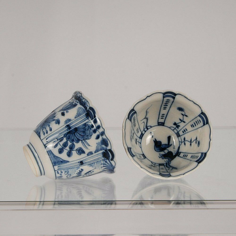 Dutch Blue And White Delftware Plates, Tea Caddy & Wanli Crow Cups, 1950s, Set Of 5 photo vinterior