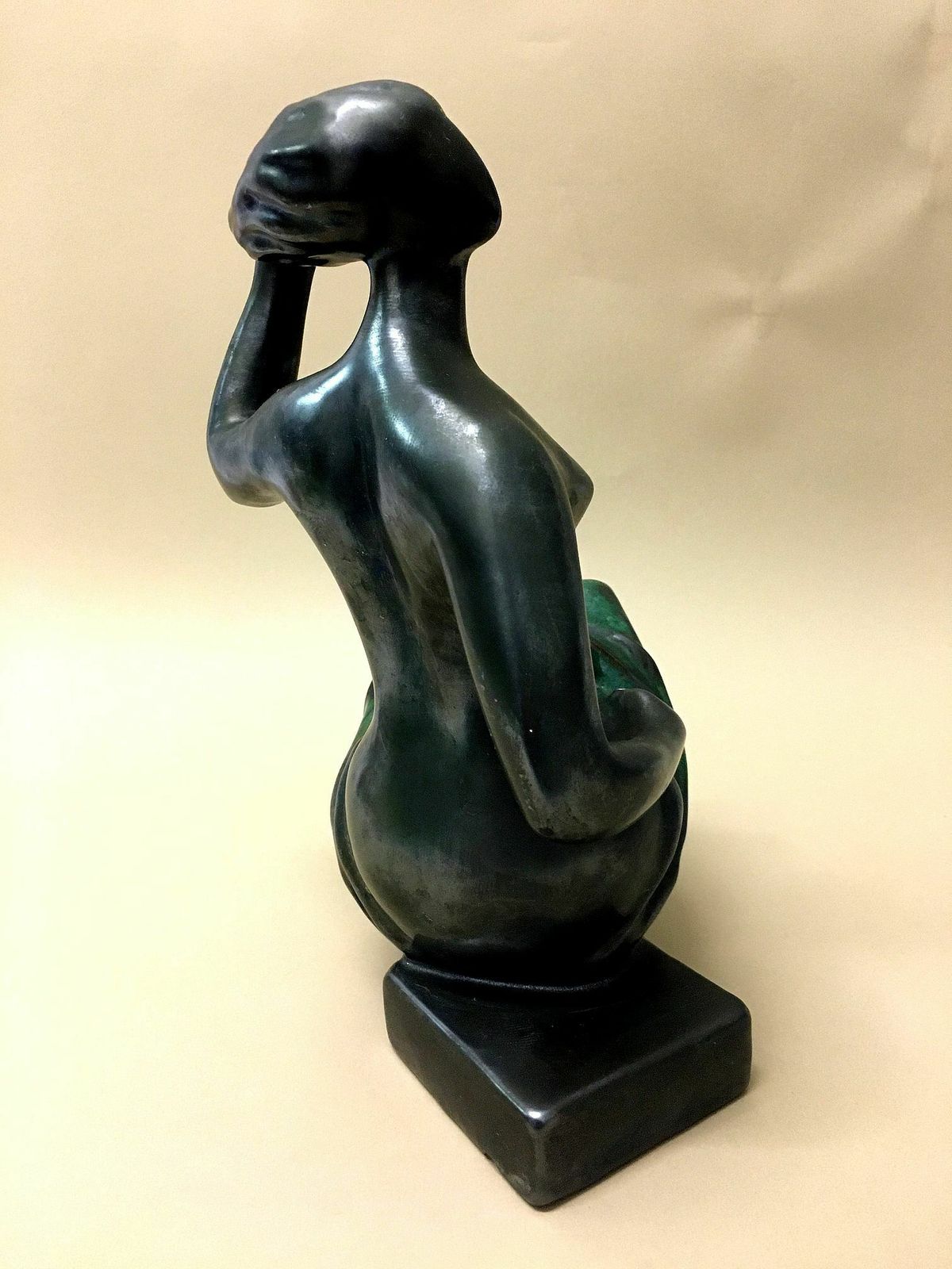 Statuette "Sitting Girls Combing Their Hair" Designed By J. Forejtová photo for sale
