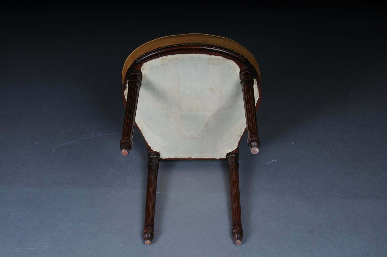 photo vinterior Beautiful Louis XVI Salon Chair, France, Around 1920