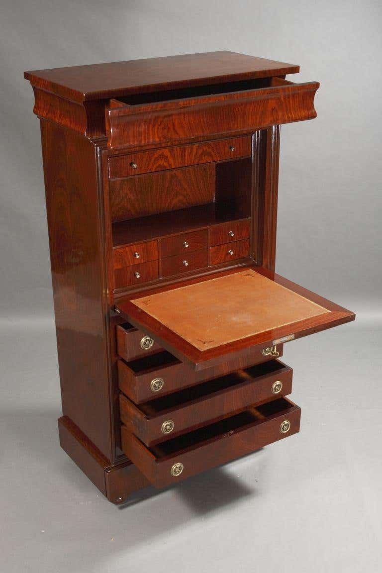 photo vinterior 20th Century Petite Secretary In Biedermeier Style