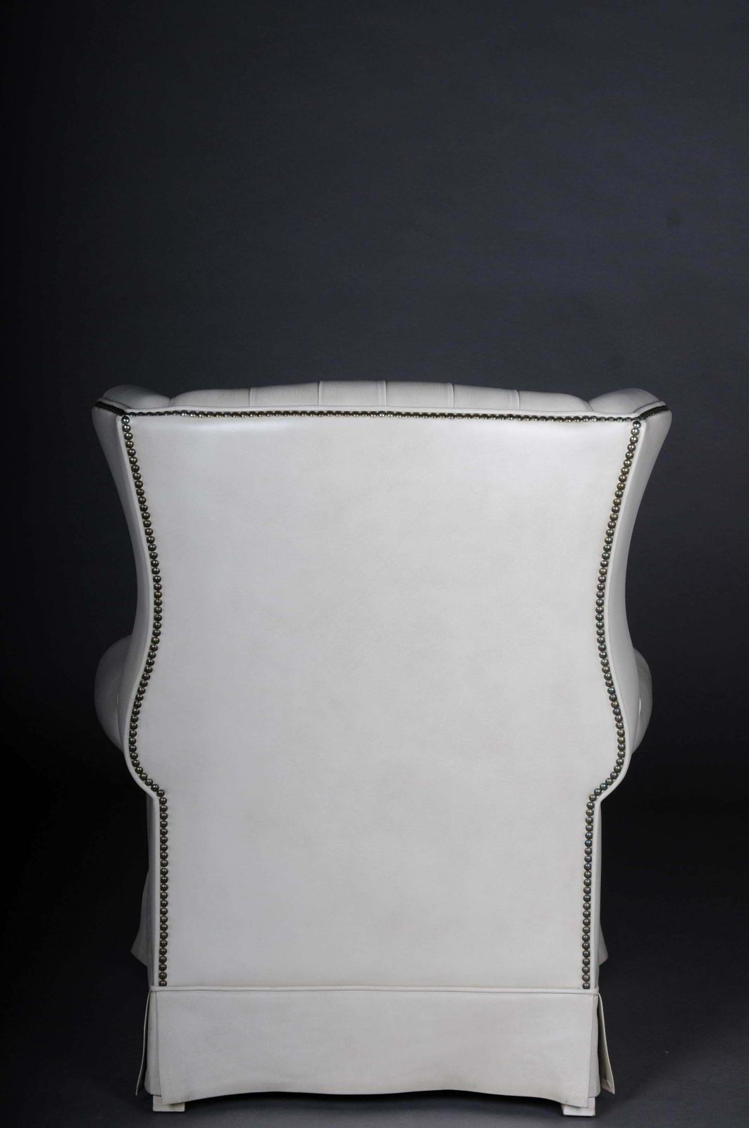 20th Century Beautiful Vintage Chesterfield Armchair / Club Chair, White photo vinterior