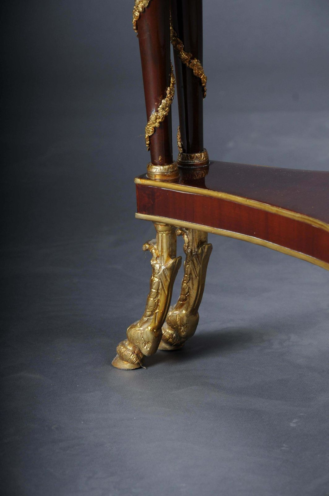 photo furniture 20th Century Majestic Empire Salon Table/Gueridon, Beechwood, Marble