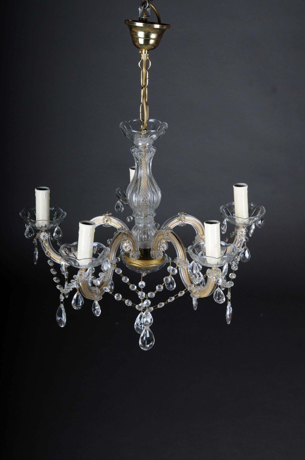 20th Century Beautiful Maria Theresia Chandelier Lamp photo furniture