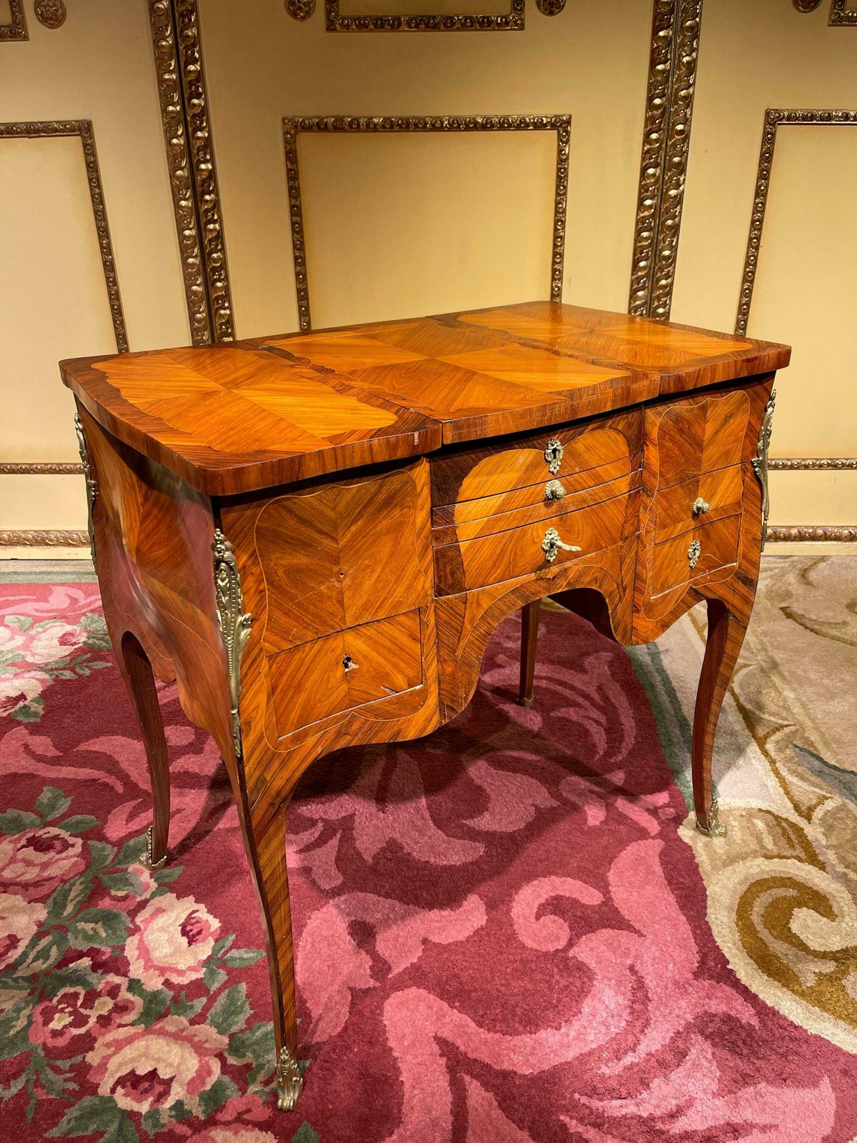 20th Century Louis XV Style Poudreuse / Desk, Paris Around 1900 photo for sale