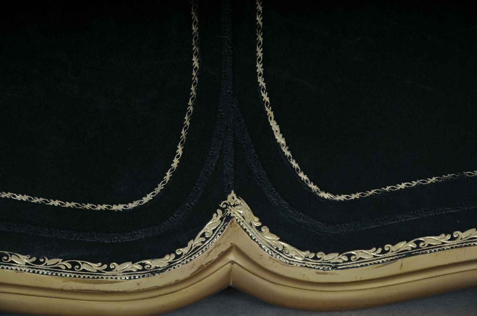 Furniture Royal Desk / Bureau Plat In Louis XV Style photo