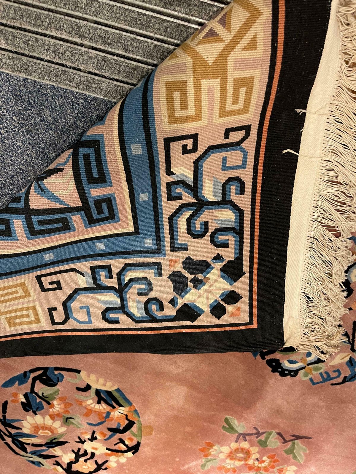 Textiles Beautiful China/Asia Salon Carpet, Late 20th Century photo