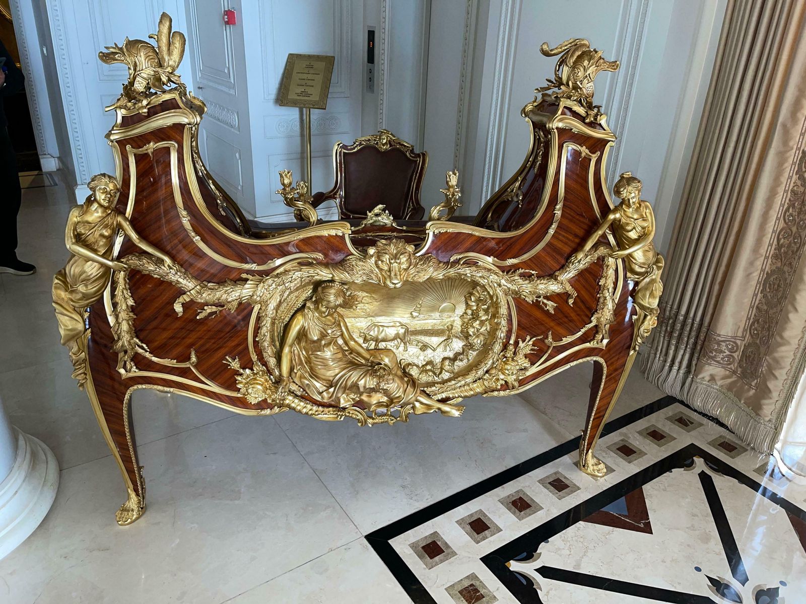 Magnificent Grand Bureau / Writing Desk Louis XV, After Francois Linke, Paris photo buy