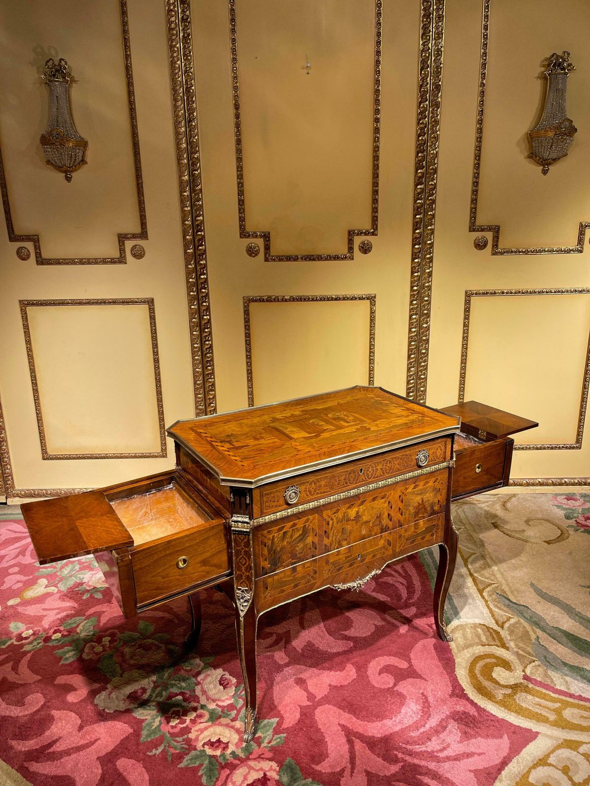 20th Century Louis XV Style Chest Of Drawers/Dressing Table, Transformable Furniture photo buy