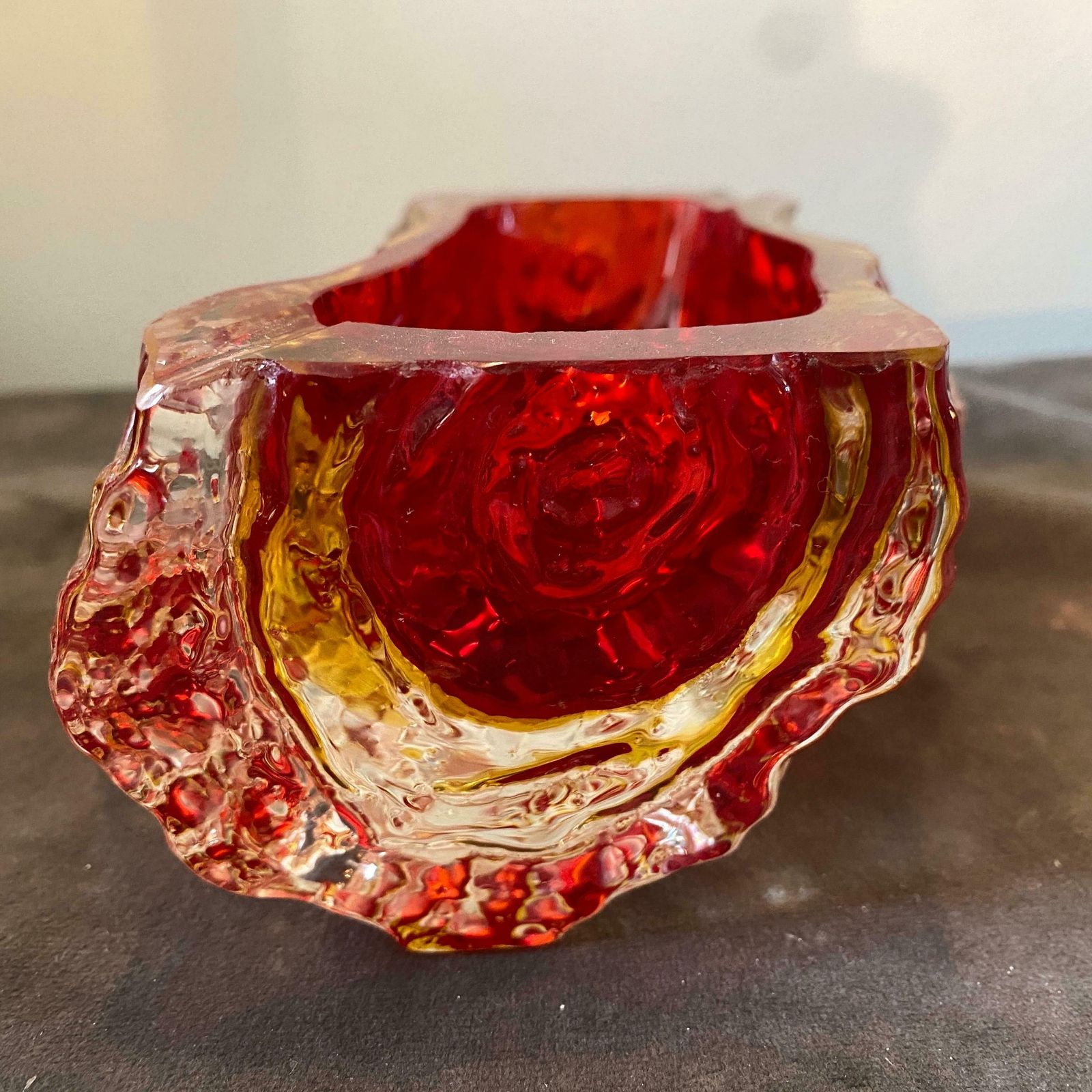 1970s Mandruzzato Modernist Red Sommerso Murano Glass Ashtray photo vinterior